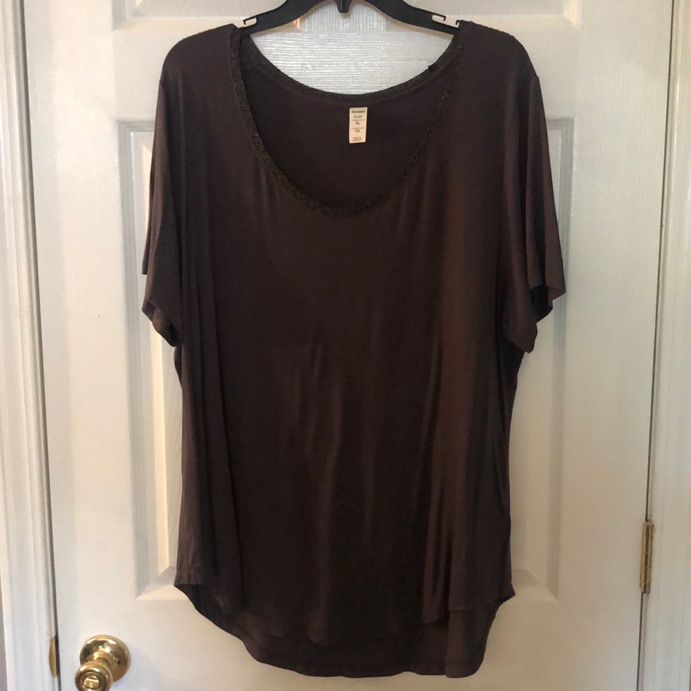 Shimmer Scoop Neck Luxe Tee